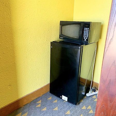 מידלנד Luxury Inn מראה חיצוני תמונה